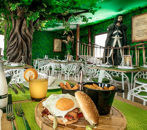 Тематические рестораны Парк отдыха Magic Robin Hood Альфас-дель-Пи