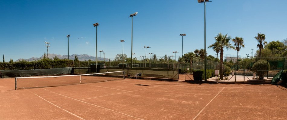 Pistas Tenis/Padel Парк отдыха Magic Robin Hood Альфас-дель-Пи Pistas Tenis/Padel Парк отдыха Magic Robin Hood Альфас-дель-Пи